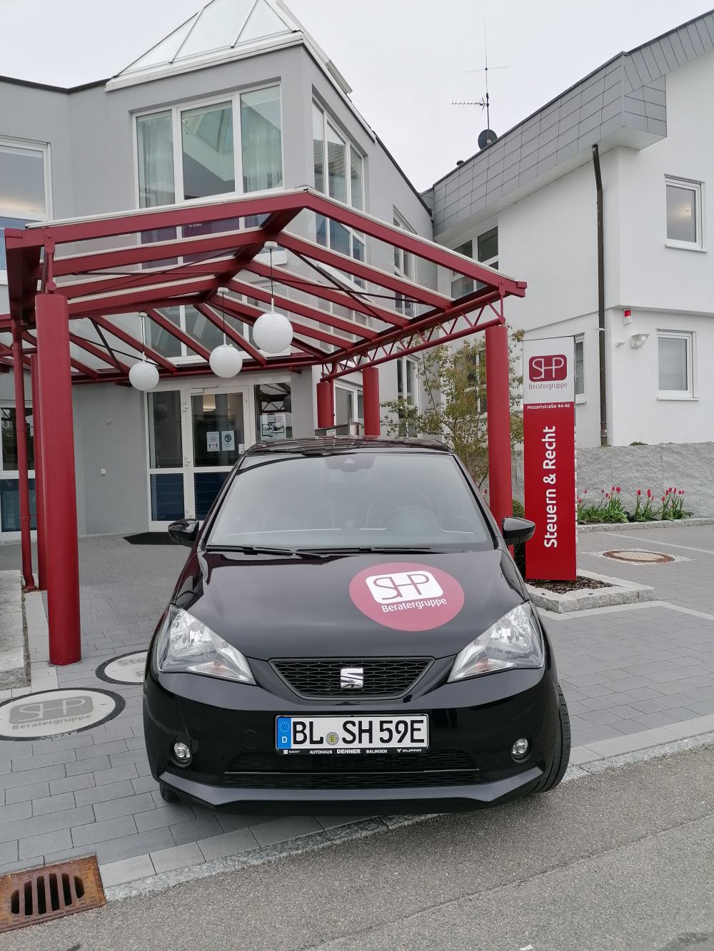Foto: ©Scharf • Hafner & Partner mbB - Wir haben einen neuen Mitarbeiter!